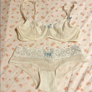 Adore Me Bridal Bra & panty set